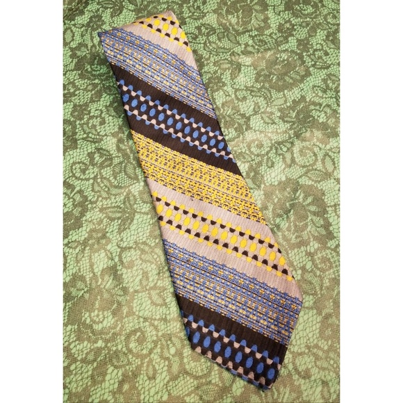 Wembley Other - Vintage Wembley Necktie